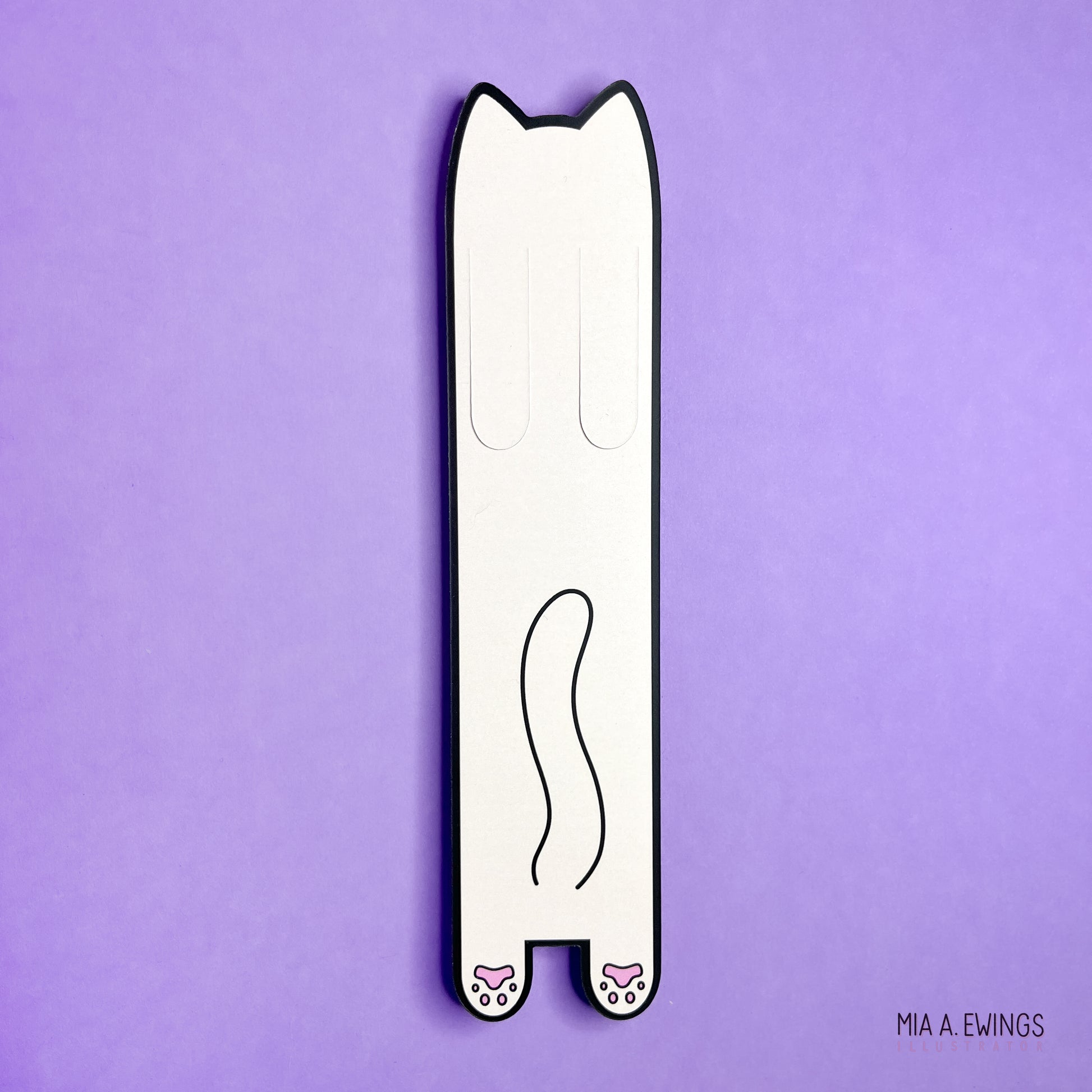 White kitty bookmark