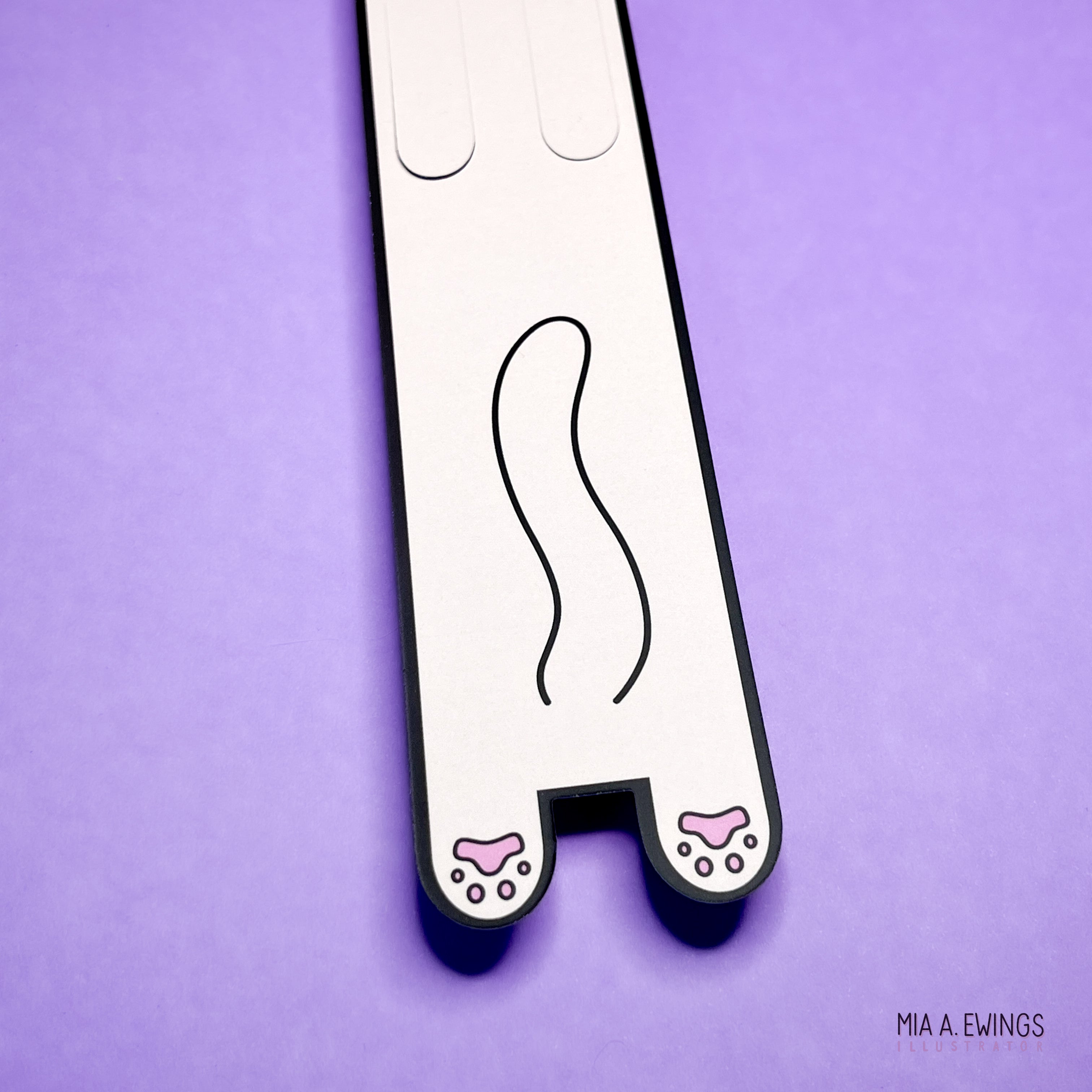 White kitty bookmark