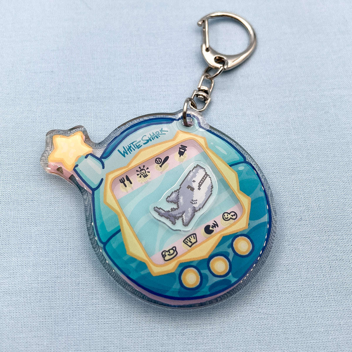 Shark shaker keychain